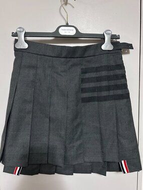 Thom Browne Gray Pleated 4-Bar Mini Skirt Womens Size 42 IT New Without Tags